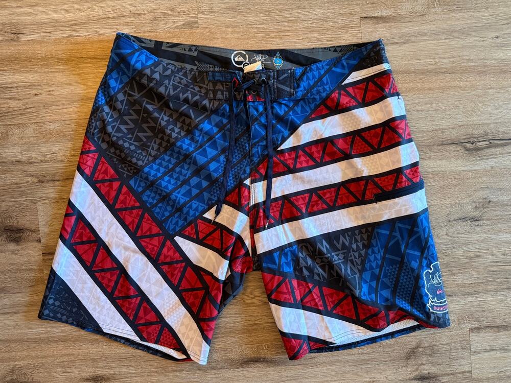 Quiksilver Cypher Fred Patacchia Signature Board Shorts Mens Size 40 Swim Trunks